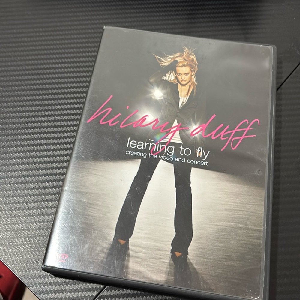 Hilary Duff learning to Fly DVD